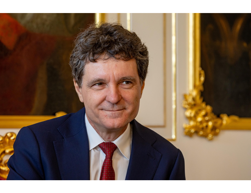 Presidente rumeno, le due petroliere a fuoco per droni russi nel nostro spazio aereo