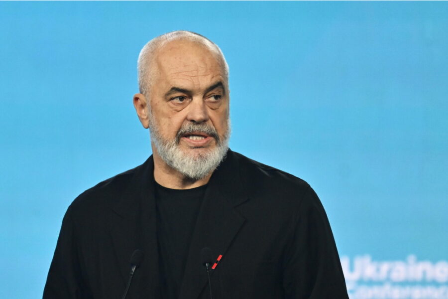'Dietro le proteste ci sono mani straniere' e cita Russia e Iran