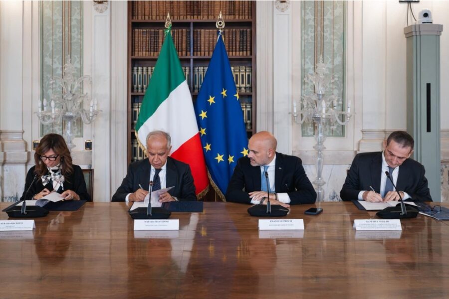 Firma protocollo Ministero Interno-Conferenza dei rettori