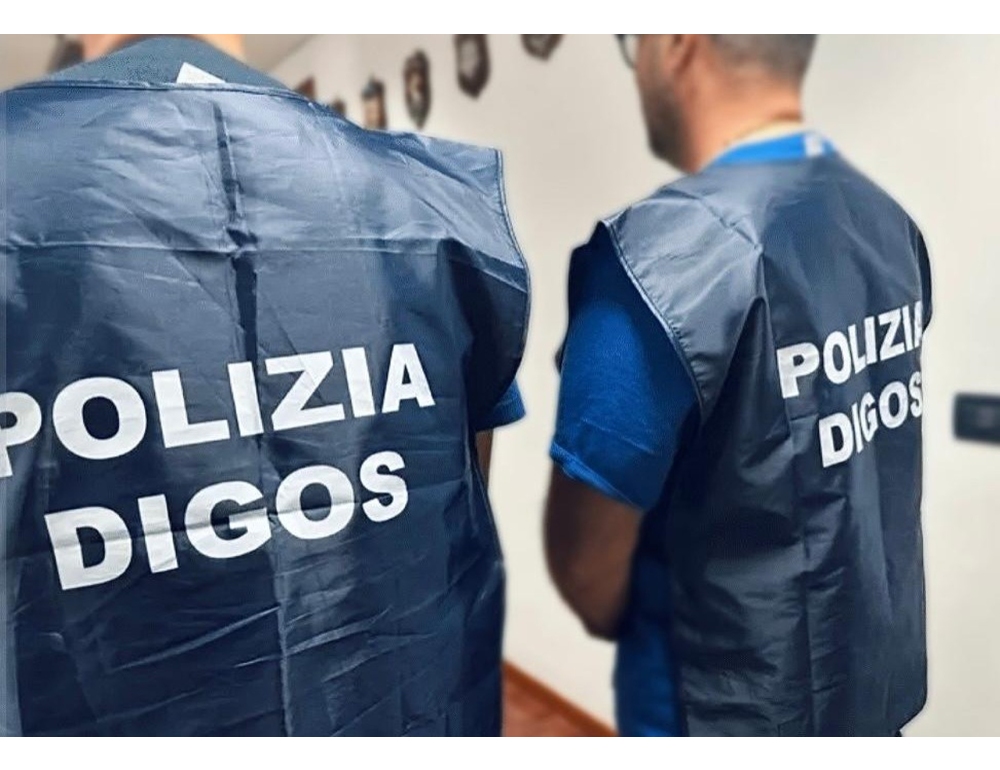 Regole per bombe nel cellulare arrestato anarchico, l’accusa di terrorismo
