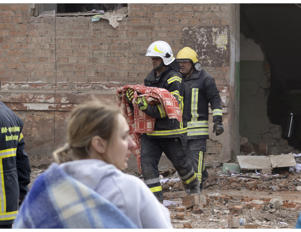 Sale a 24 morti il bilancio dei raid russi in Ucraina