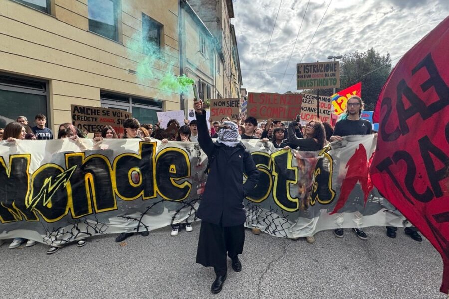 "Se manifestare è reato