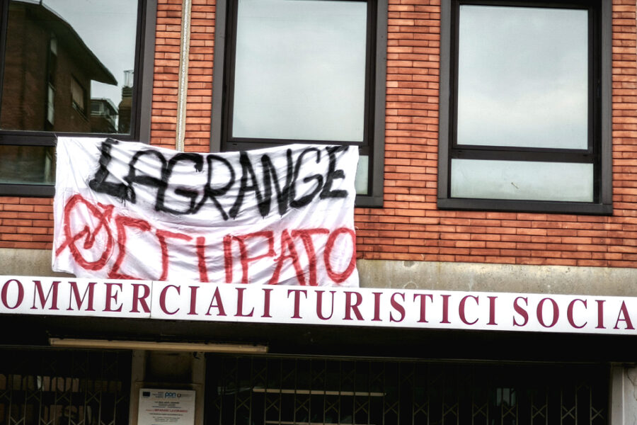 Il collettivo autonomo: "Espandere la lotta e prendersi lo spazio politico"