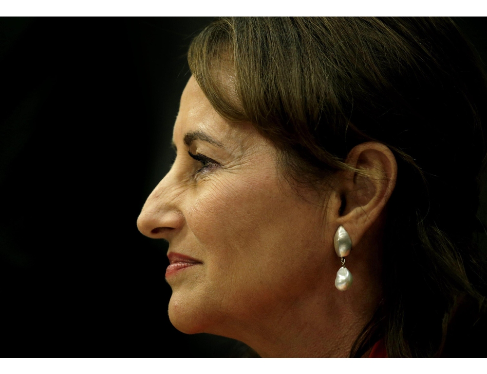Ségolène Royal denuncia la ‘repressione’ degli studenti in Francia
