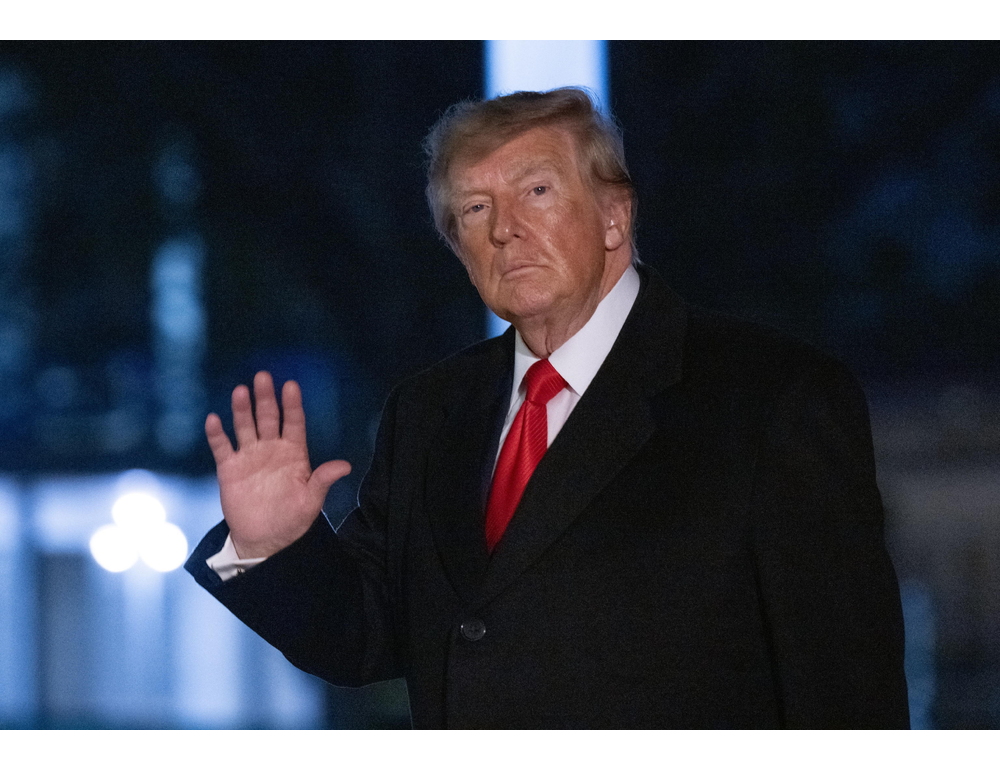 Sondaggio Ft, ‘Trump ancora giù e al 34% nei consensi, pesa l’economia’
