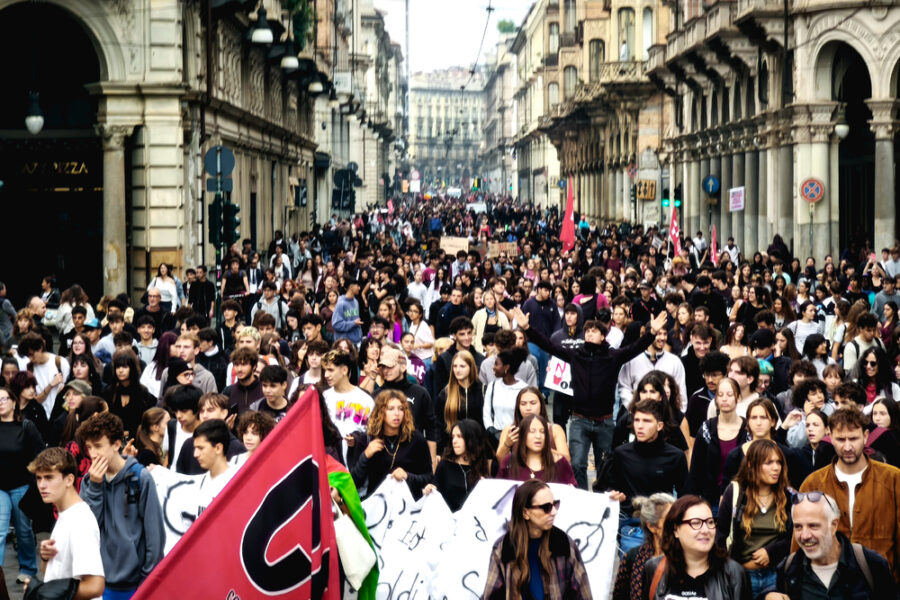 Sullo sciopero generale: "Alleanza tra studenti e lavoratori"