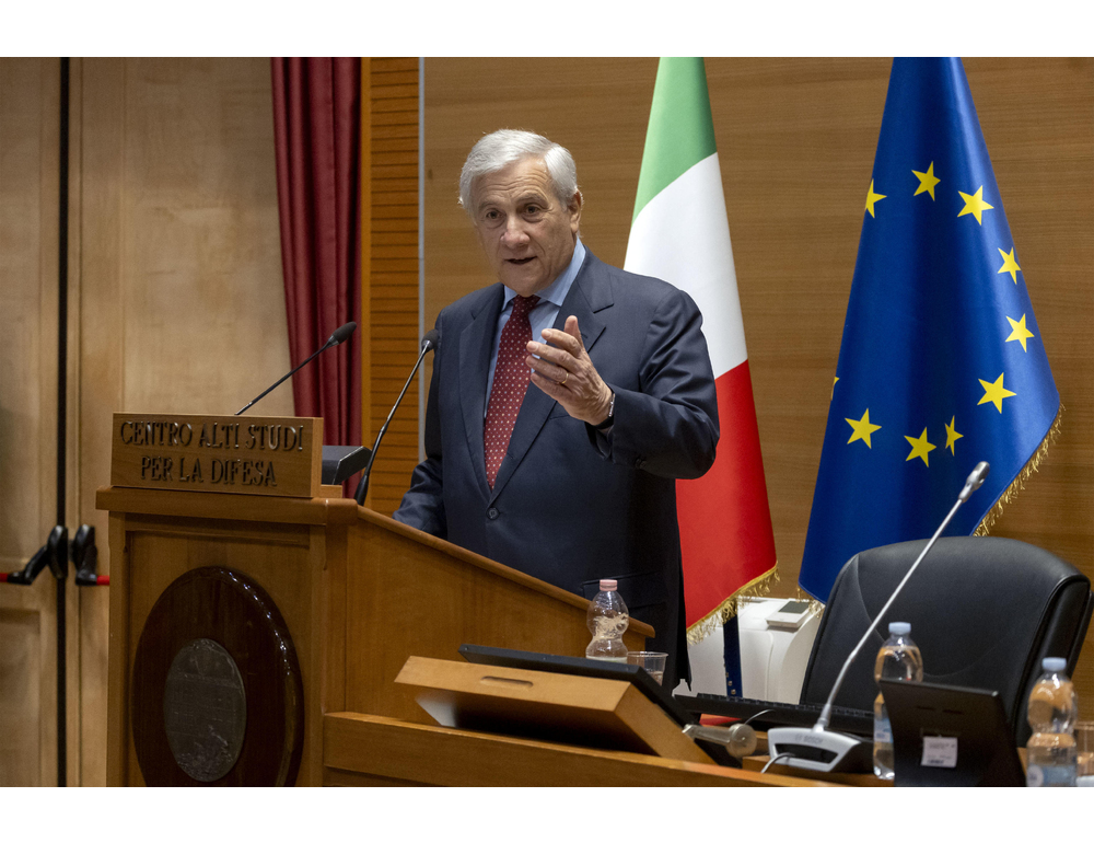 Tajani, ho parlato con ferito italiano in Spagna, sua sorella è una delle disperse