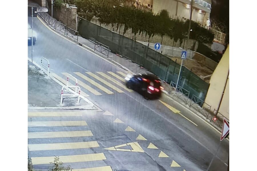 'Ho fatto cadere' Iacopini 'togliendogli la mano dal manubrio'