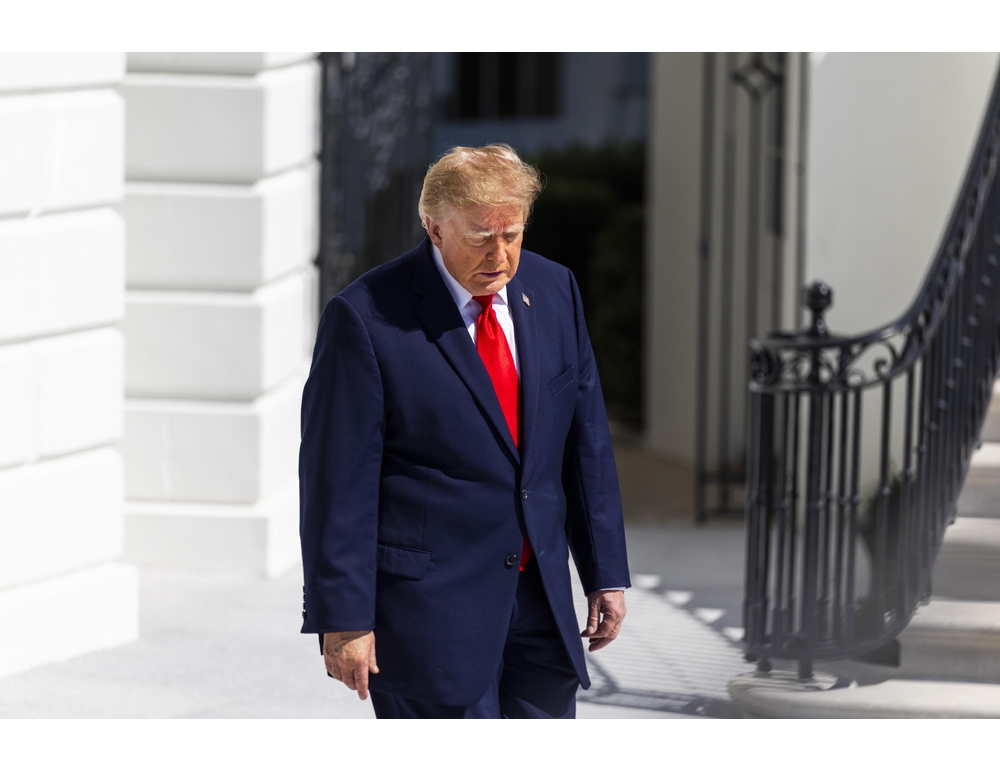 Trump torna ad attaccare la Fed sui tassi di interesse ma non il presidente Warsh