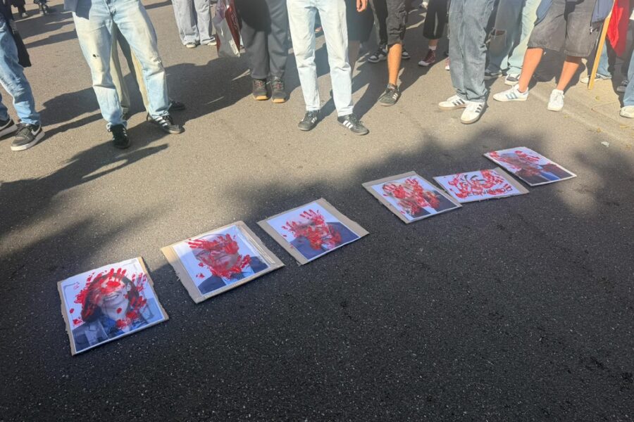 'Risorse per armi non potevano andare alla scuola. Oltre 5miliardi per l'edilizia'