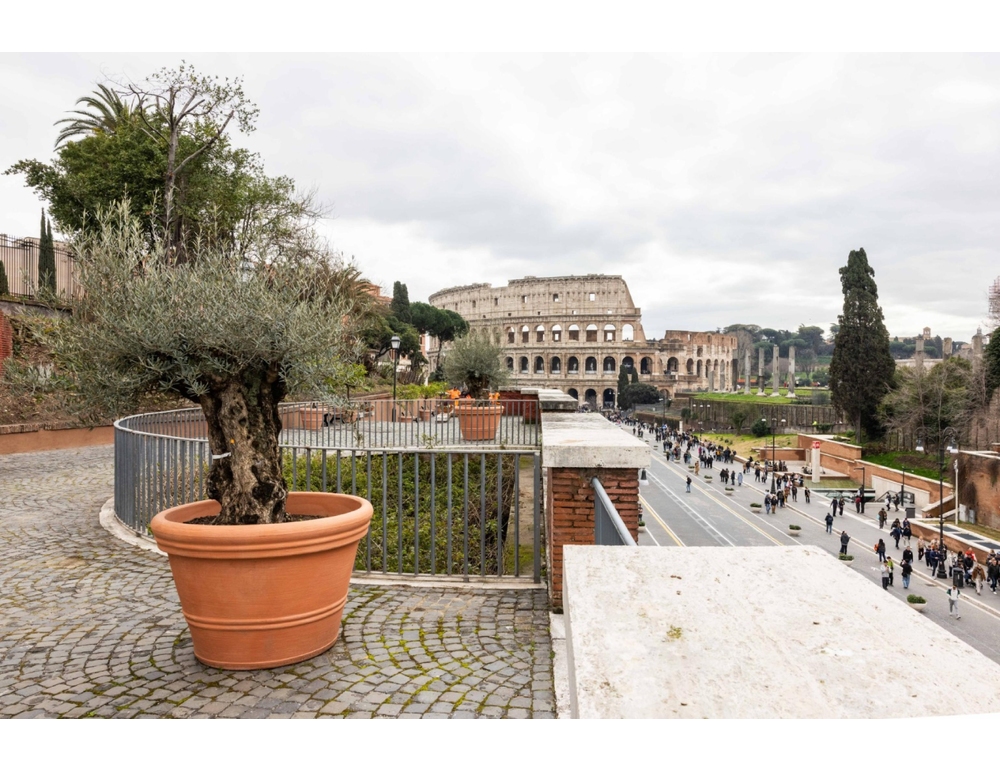 Via dei Fori diventa un grande boulevard, spazio a bici e pedoni