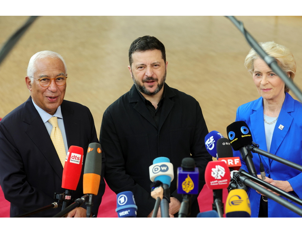 Zelensky, ‘ringrazio l’Ue e i leader europei per il sostegno, veri leader’