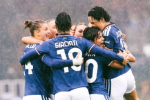 Calcio femminile, Como1907 da favola: poker alla Juve e vetta solitaria