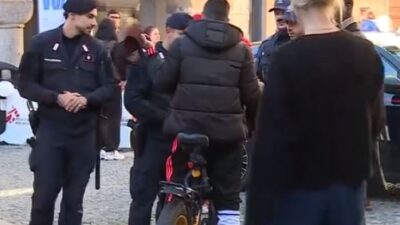 In bici a Como con il passamontagna, foglio di via per il 24enne fermato ieri
