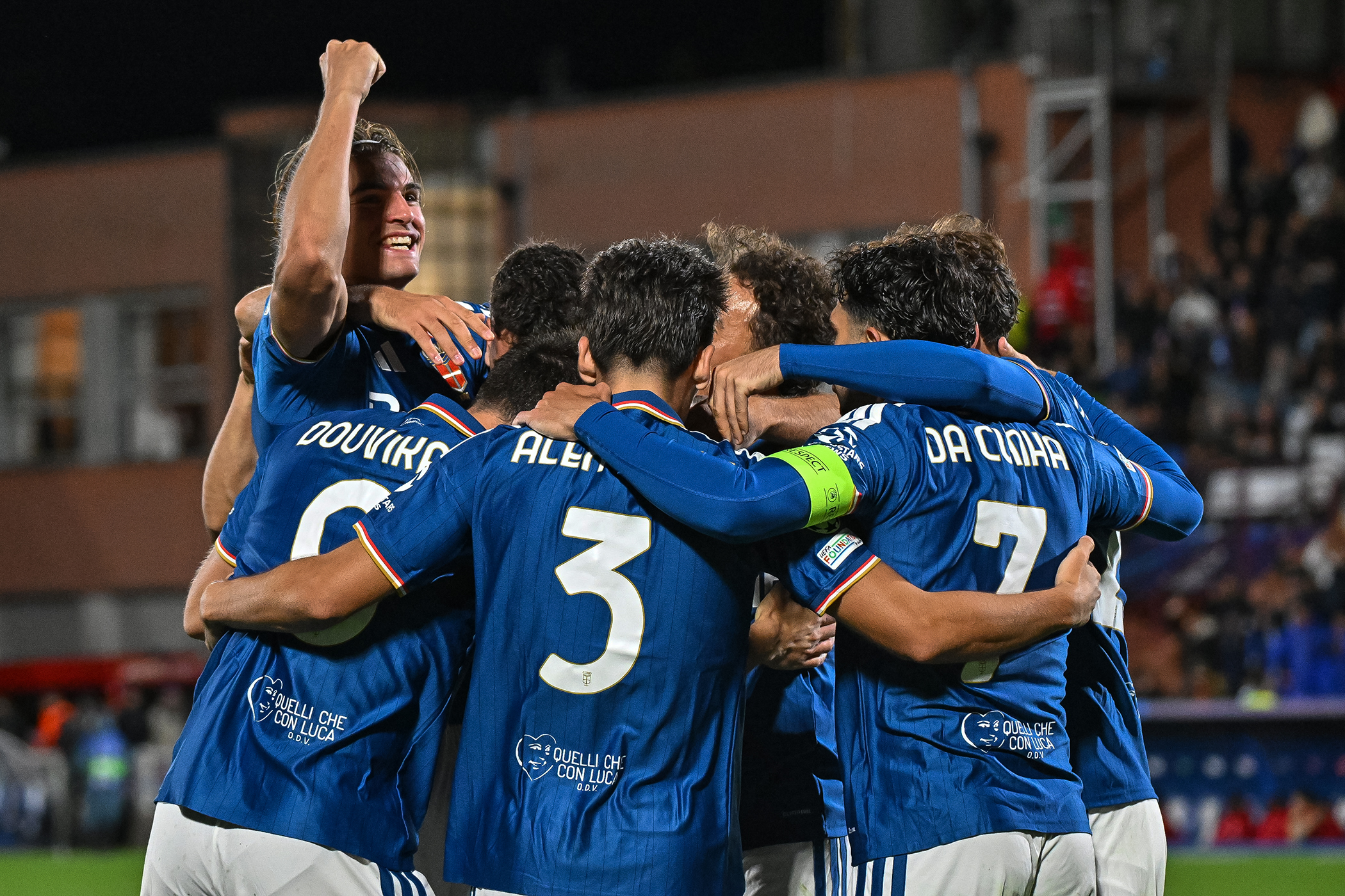 Como-Manchester United 4-1, la notte magica del Sinigaglia: le foto più belle