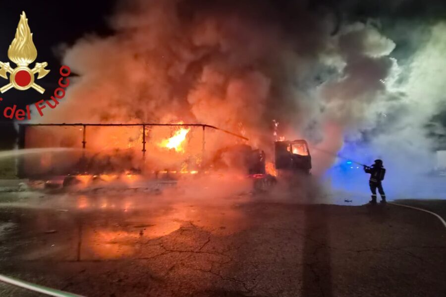 Incendio Tir Como