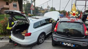 Luisago, scontro tra due auto. Un ferito portato al Sant’Anna