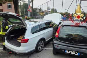 Luisago, scontro tra due auto. Un ferito portato al Sant’Anna